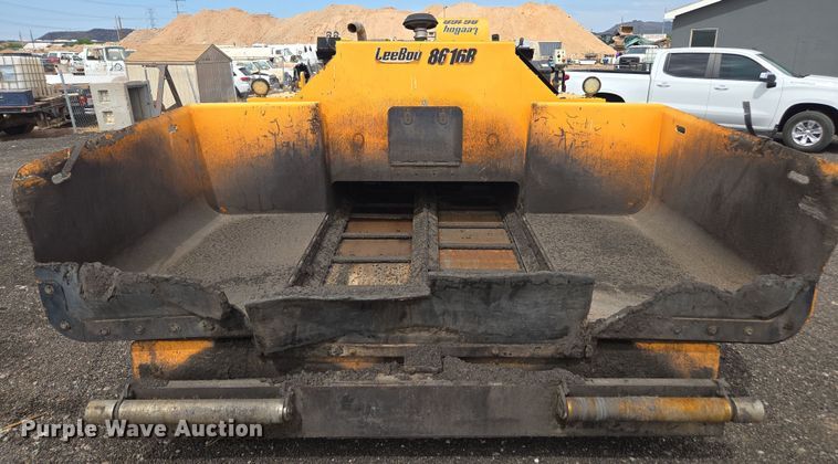 image for item FB9437 2015 Lee-Boy 8616B paver