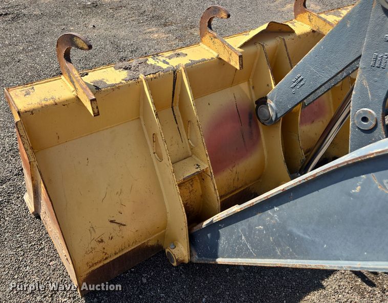 image for item FB9439 2017 John Deere 310SL backhoe