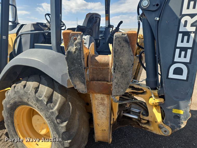 image for item FB9439 2017 John Deere 310SL backhoe