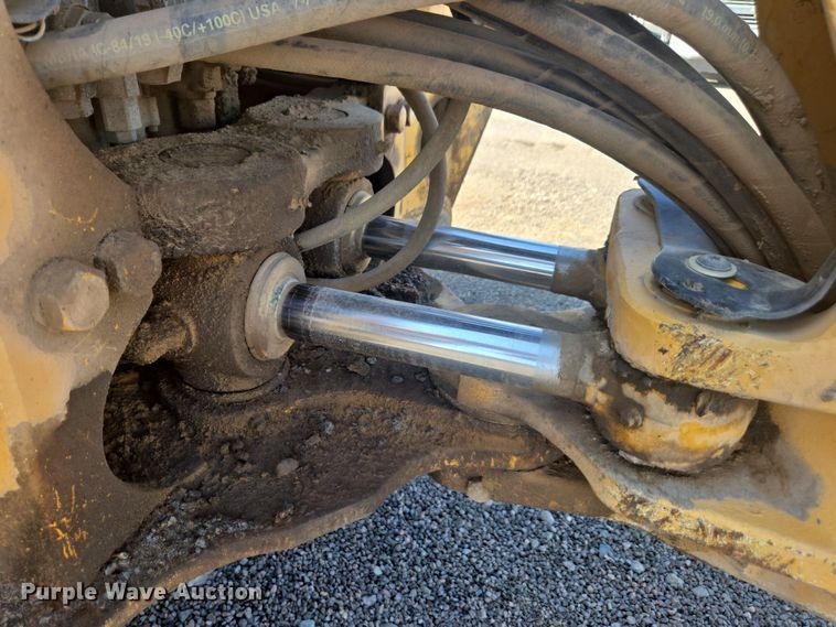 image for item FB9439 2017 John Deere 310SL backhoe