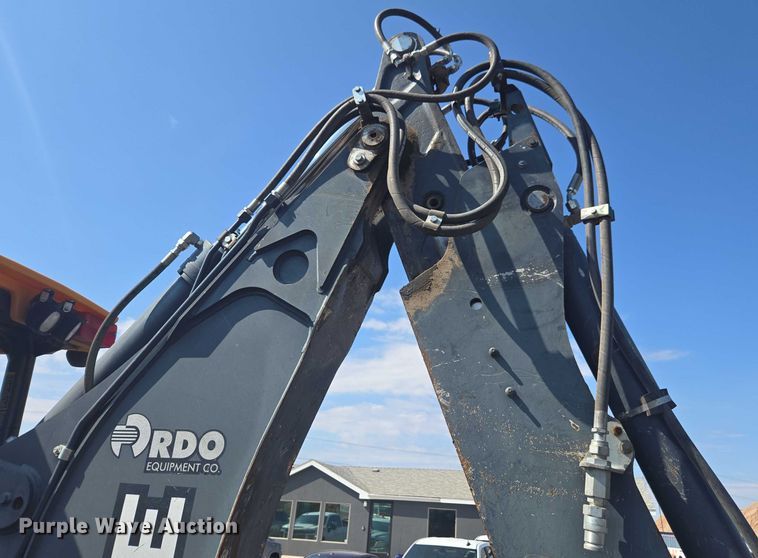 image for item FB9439 2017 John Deere 310SL backhoe