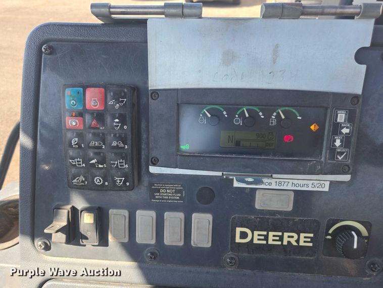 image for item FB9439 2017 John Deere 310SL backhoe