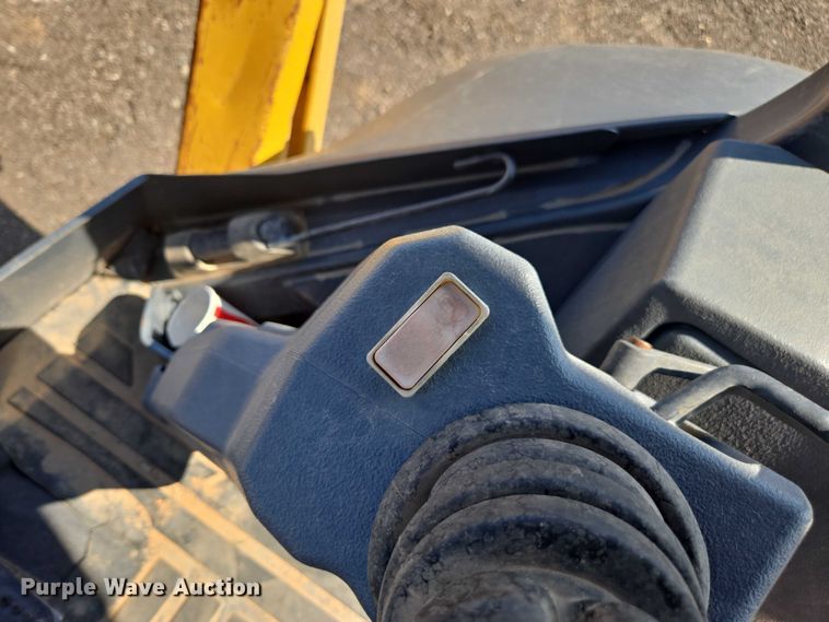 image for item FB9439 2017 John Deere 310SL backhoe