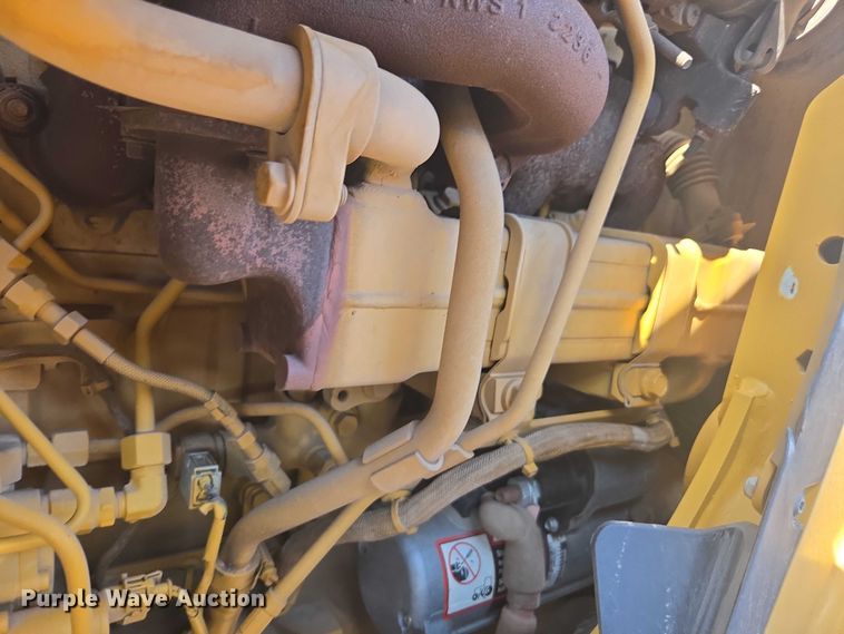 image for item FB9439 2017 John Deere 310SL backhoe