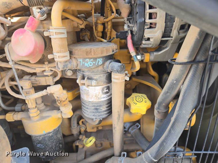 image for item FB9439 2017 John Deere 310SL backhoe