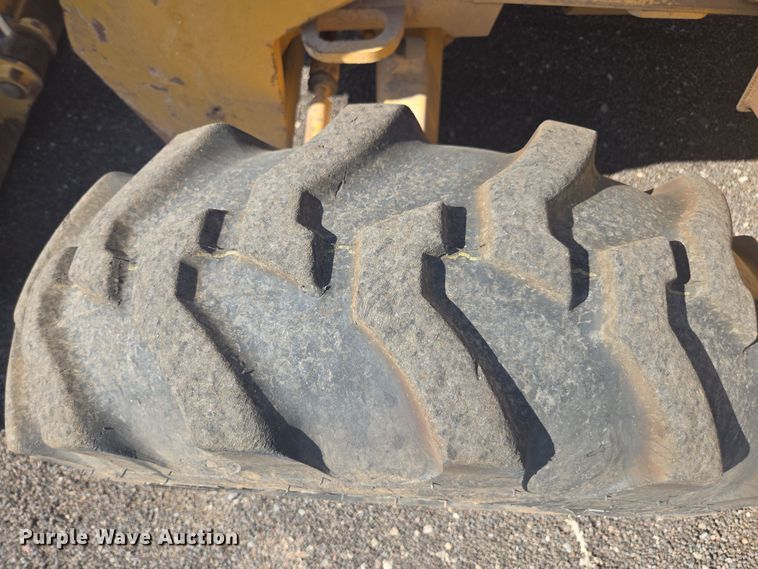 image for item FB9439 2017 John Deere 310SL backhoe