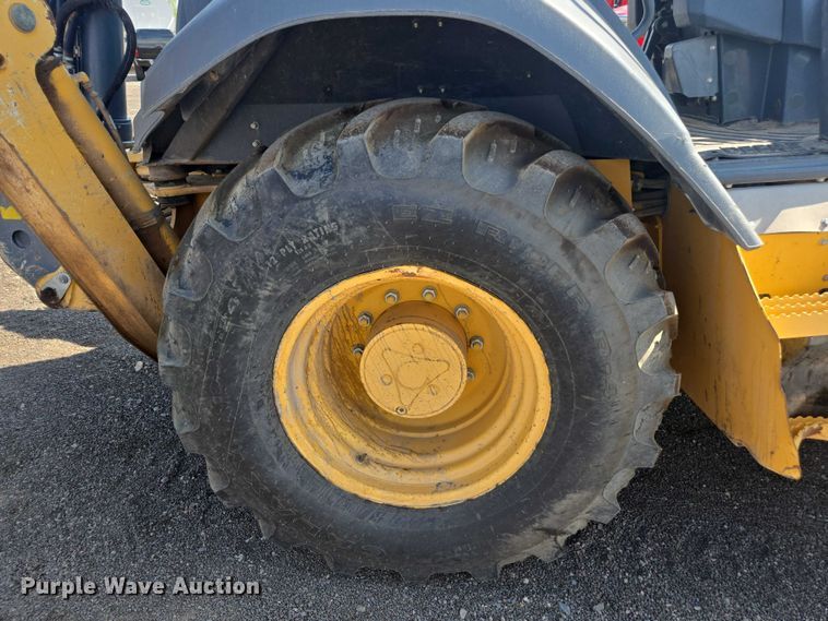 image for item FB9439 2017 John Deere 310SL backhoe