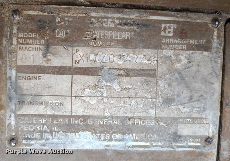 image for item IP9632 1993 Caterpillar 815 B soil compactor