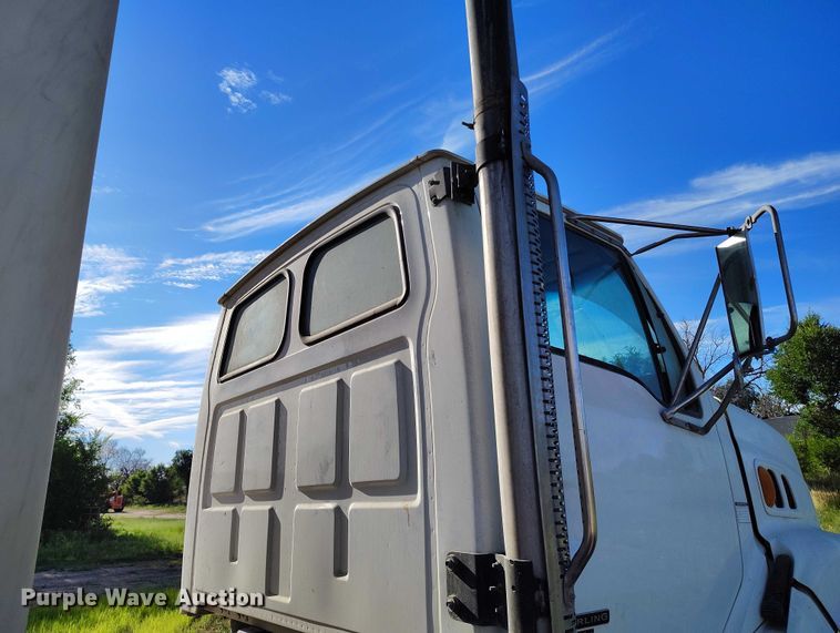 image for item IP9634 2004 Sterling L-Line volumetric concrete mixer truck