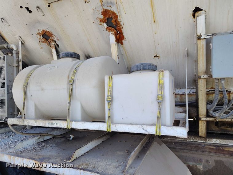 image for item IP9634 2004 Sterling L-Line volumetric concrete mixer truck