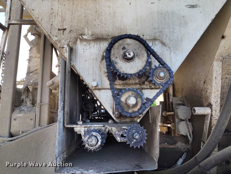 image for item IP9634 2004 Sterling L-Line volumetric concrete mixer truck