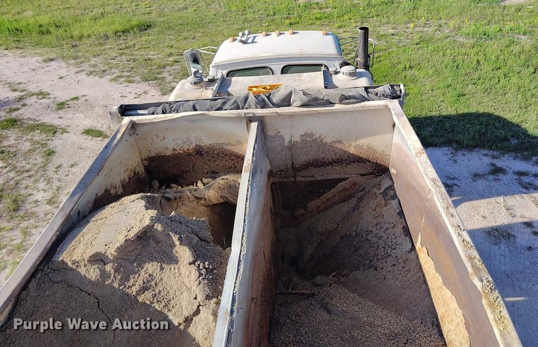 image for item IP9634 2004 Sterling L-Line volumetric concrete mixer truck