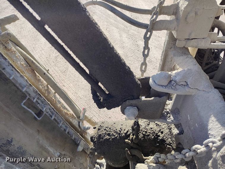 image for item IP9634 2004 Sterling L-Line volumetric concrete mixer truck