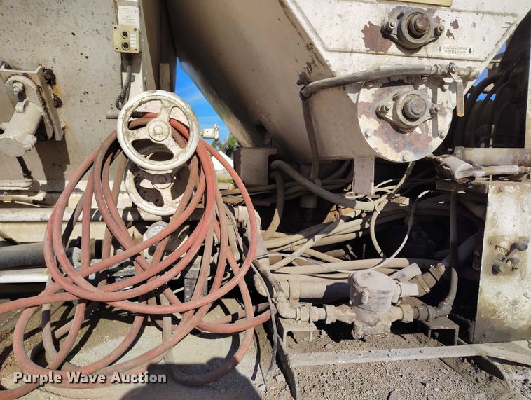 image for item IP9634 2004 Sterling L-Line volumetric concrete mixer truck