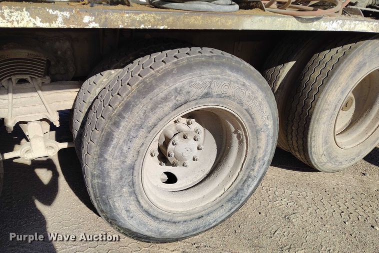 image for item IP9634 2004 Sterling L-Line volumetric concrete mixer truck