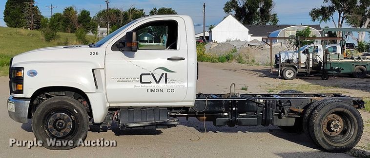 image for item IP9635 2019 Chevrolet Silverado 5500HD truck cab and chassis