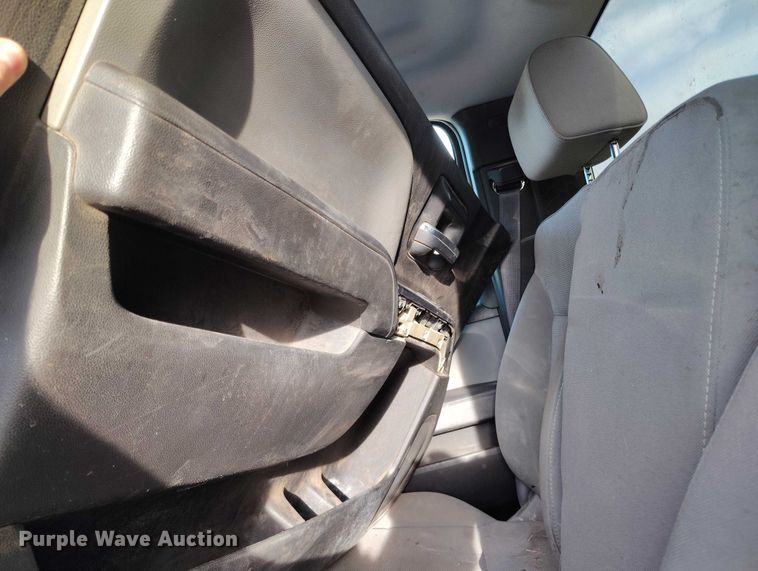 image for item IP9635 2019 Chevrolet Silverado 5500HD truck cab and chassis