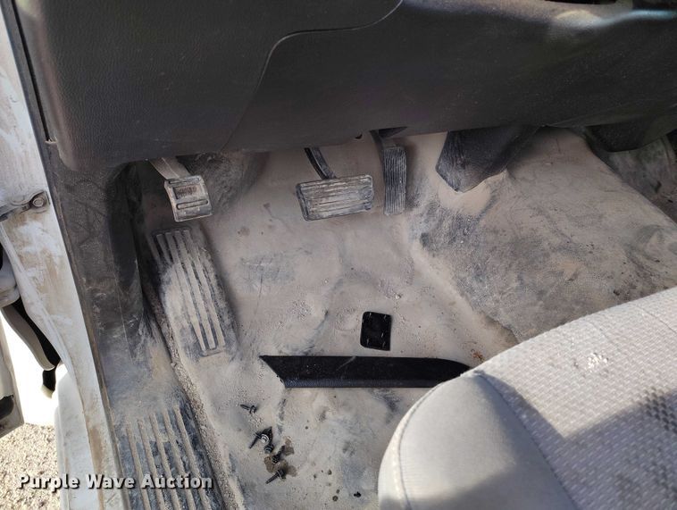 image for item IP9635 2019 Chevrolet Silverado 5500HD truck cab and chassis