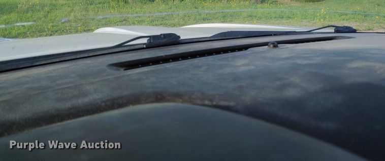 image for item IP9635 2019 Chevrolet Silverado 5500HD truck cab and chassis