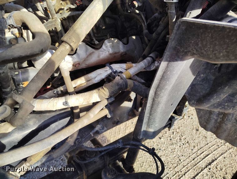 image for item IP9635 2019 Chevrolet Silverado 5500HD truck cab and chassis