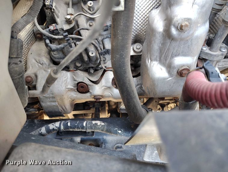 image for item IP9635 2019 Chevrolet Silverado 5500HD truck cab and chassis