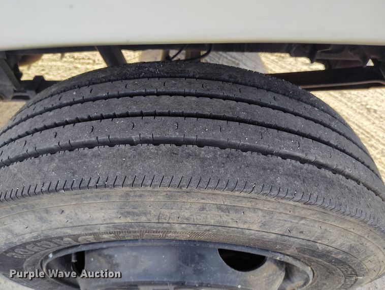 image for item IP9635 2019 Chevrolet Silverado 5500HD truck cab and chassis