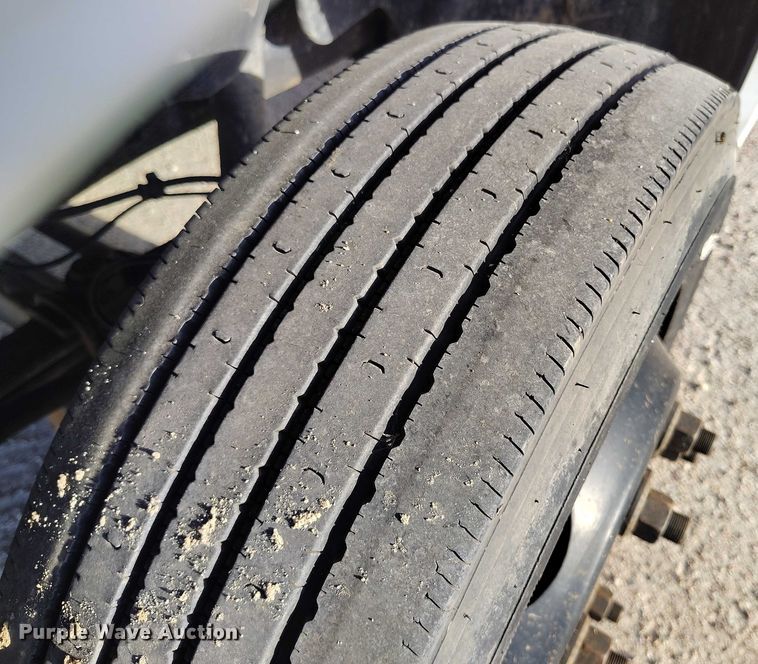 image for item IP9635 2019 Chevrolet Silverado 5500HD truck cab and chassis