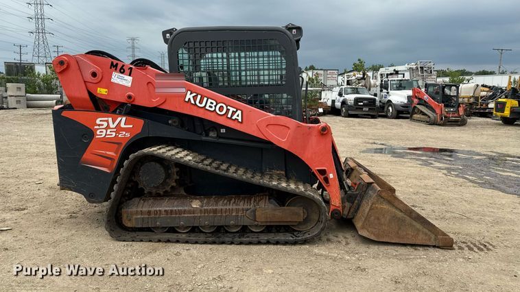 MINI CARGADOR SOBRE ORUGAS 2018 KUBOTA SVL952S