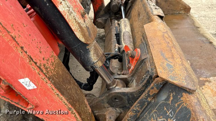 image for item MZ9407 2018 Kubota SVL95-2S tracked skid steer loader
