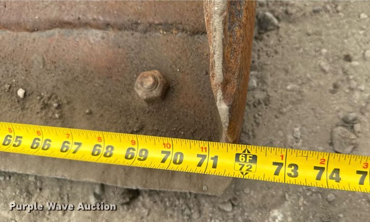 image for item MZ9407 2018 Kubota SVL95-2S tracked skid steer loader