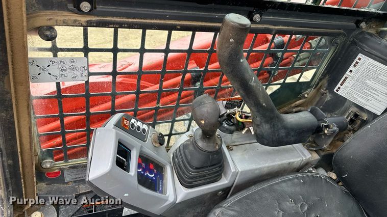 image for item MZ9407 2018 Kubota SVL95-2S tracked skid steer loader