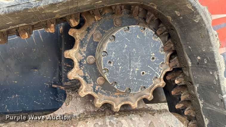 image for item MZ9407 2018 Kubota SVL95-2S tracked skid steer loader