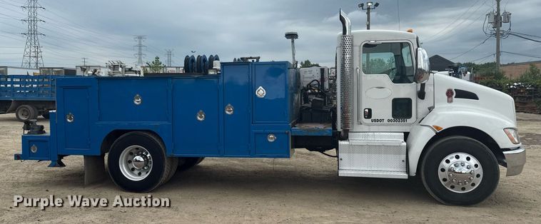 image for item MZ9409 2013 Kenworth T370 utility / service truck