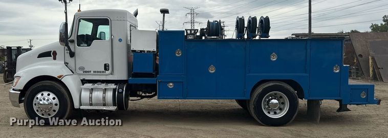 image for item MZ9409 2013 Kenworth T370 utility / service truck