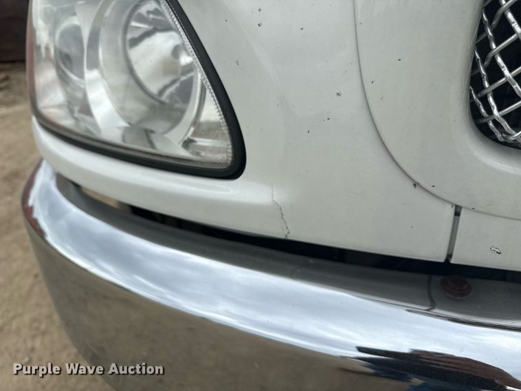 image for item MZ9409 2013 Kenworth T370 utility / service truck