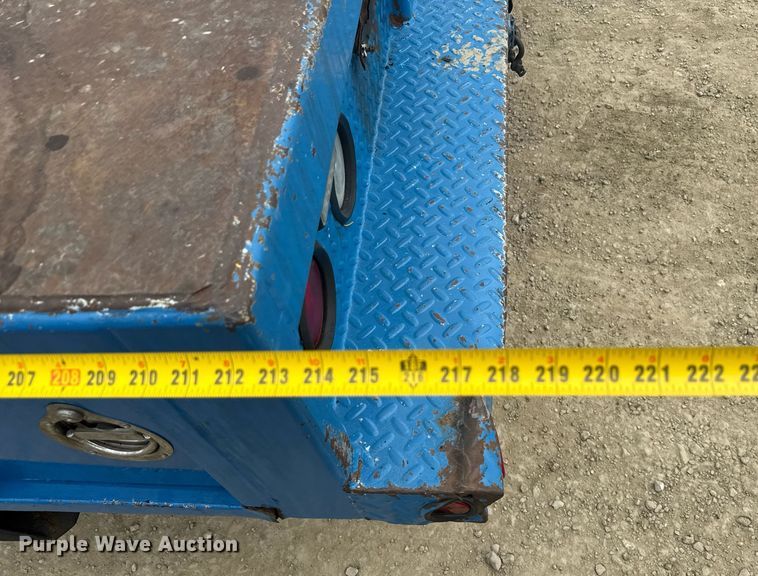 image for item MZ9409 2013 Kenworth T370 utility / service truck