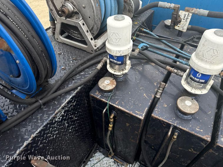 image for item MZ9409 2013 Kenworth T370 utility / service truck