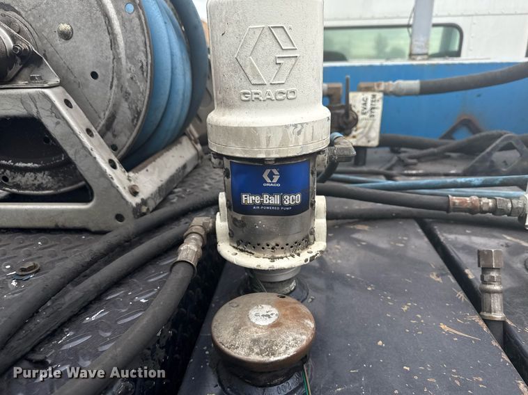 image for item MZ9409 2013 Kenworth T370 utility / service truck