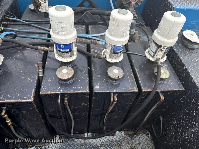 image for item MZ9409 2013 Kenworth T370 utility / service truck