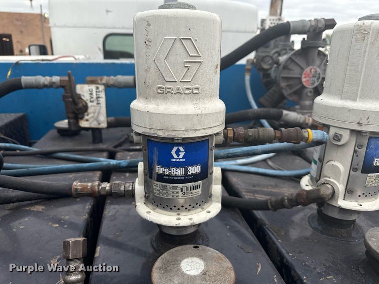 image for item MZ9409 2013 Kenworth T370 utility / service truck