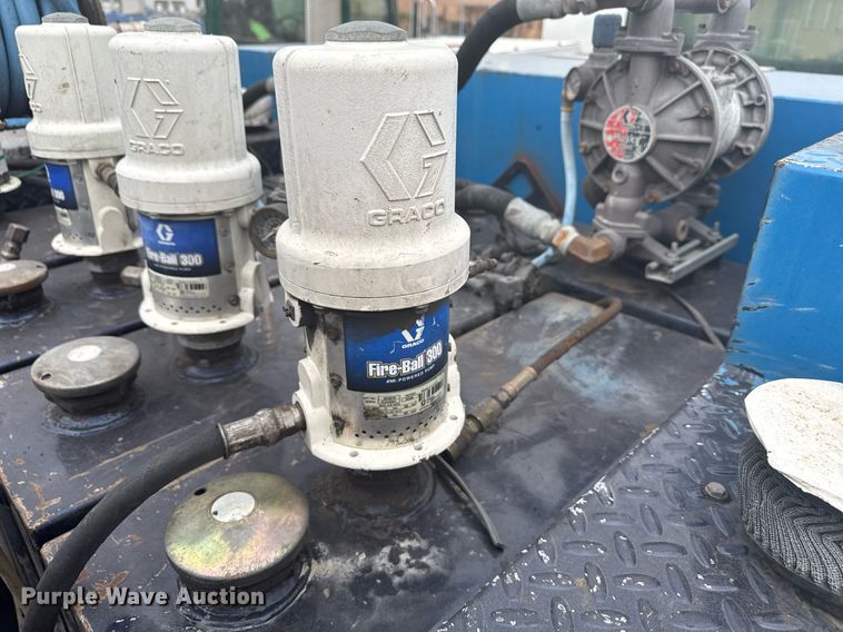 image for item MZ9409 2013 Kenworth T370 utility / service truck