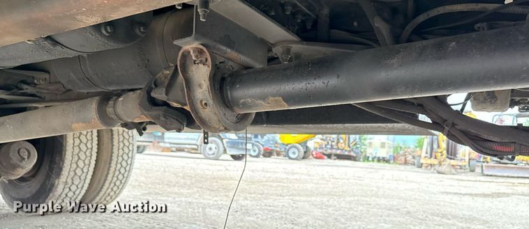 image for item MZ9409 2013 Kenworth T370 utility / service truck