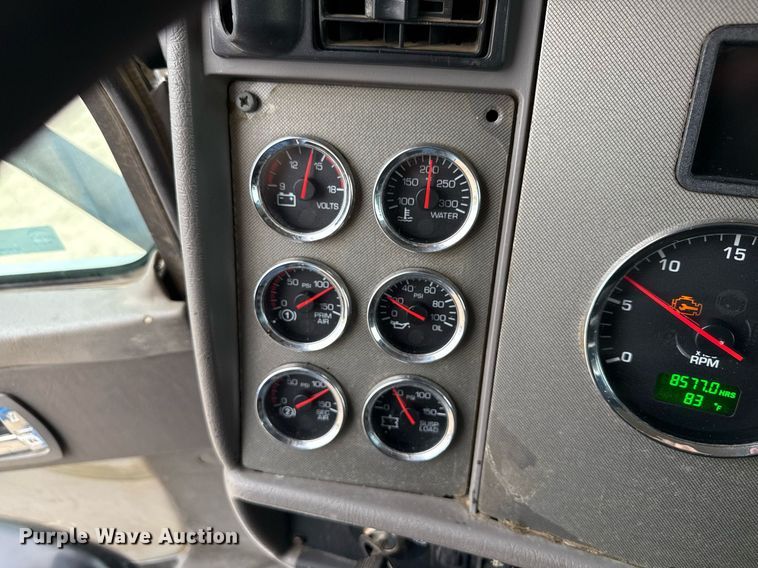 image for item MZ9409 2013 Kenworth T370 utility / service truck