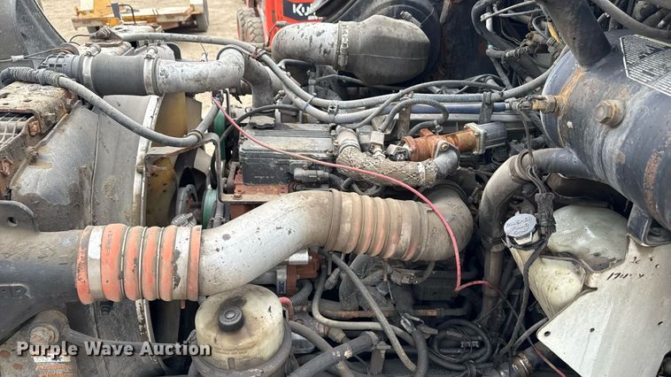 image for item MZ9409 2013 Kenworth T370 utility / service truck