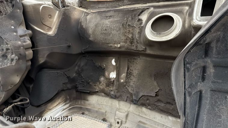 image for item MZ9409 2013 Kenworth T370 utility / service truck