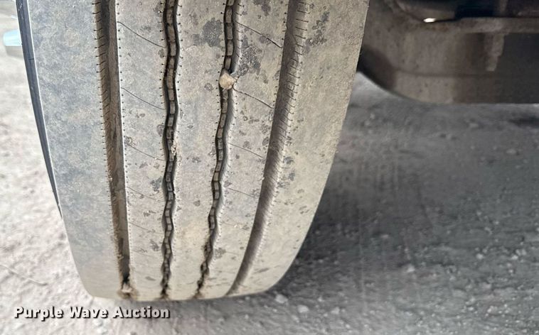 image for item MZ9409 2013 Kenworth T370 utility / service truck