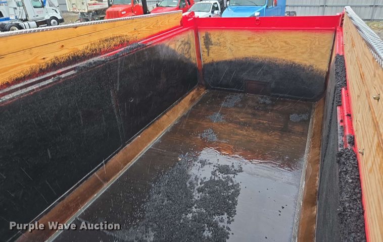 image for item YA0618 2019 Kenworth T800 dump truck