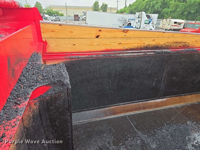 image for item YA0618 2019 Kenworth T800 dump truck