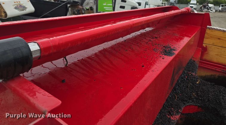 image for item YA0618 2019 Kenworth T800 dump truck