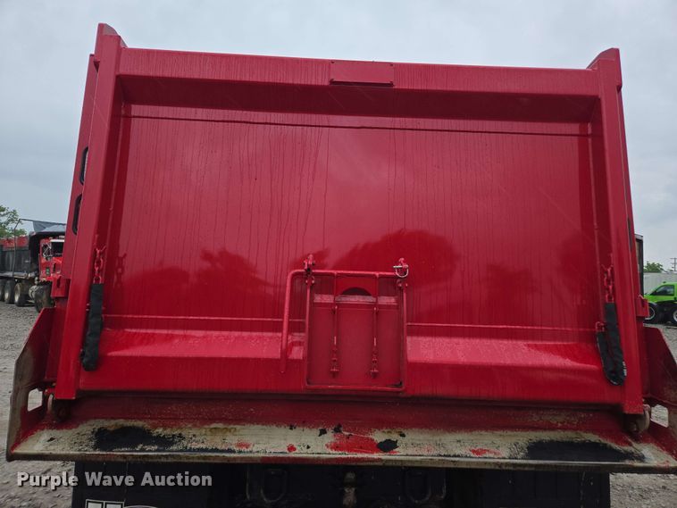 image for item YA0618 2019 Kenworth T800 dump truck